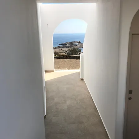 Hotel Theasis Luxury Schoinoussa