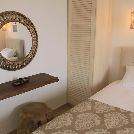Theasis Luxury
