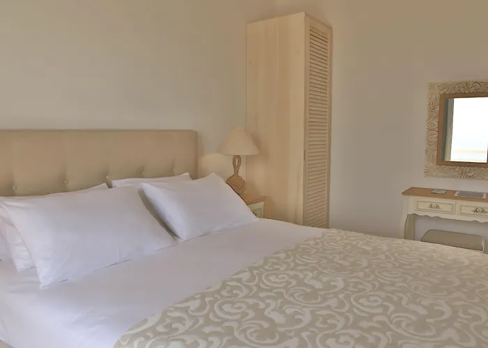 호텔 Theasis Luxury 3*