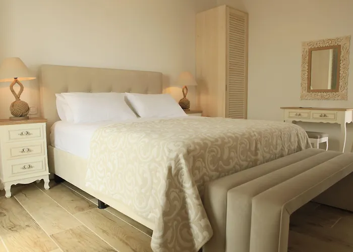 호텔 Theasis Luxury 3*