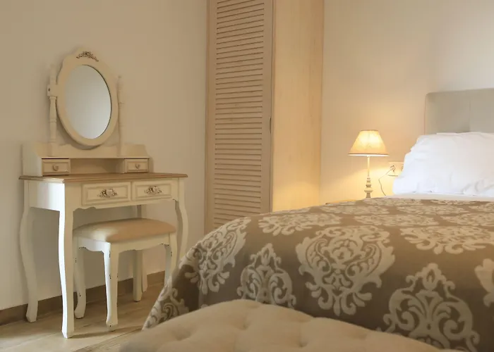 호텔 Theasis Luxury 3*